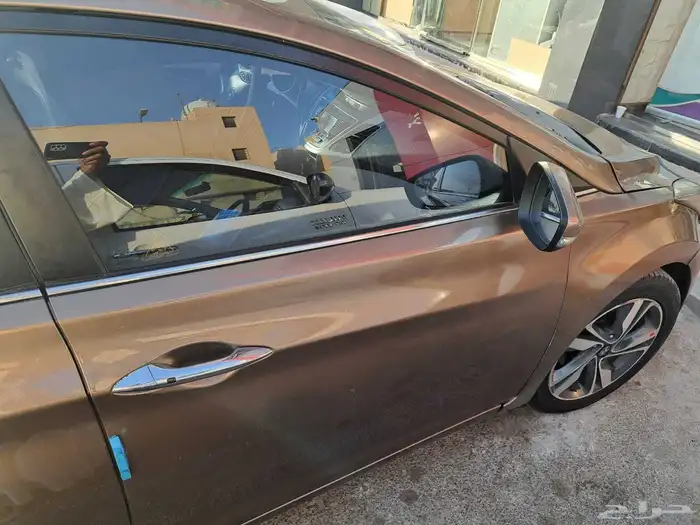 للبيع النترا فل كامل نظيفه جدا 3