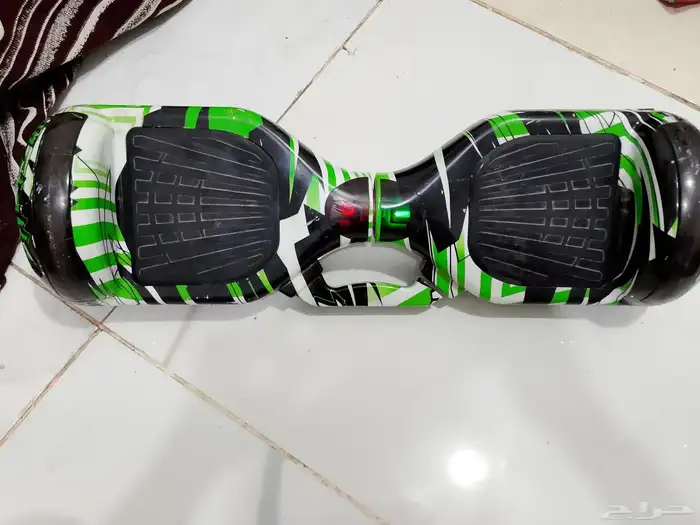 سكوتر كهربائي نظيف على الشرط 3