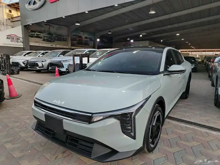 كيا K4 نص فل كامل موديل GLS 2000cc 2026 9