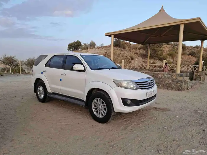 فورتشنر موديل 2012 أربعة سرندل بودي وكالة صبغ وكالة 0