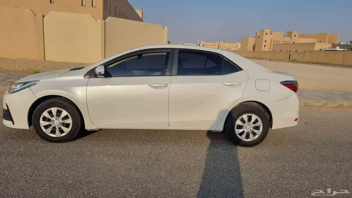 السلام عليكم للبيع كورولا موديل 2018 0