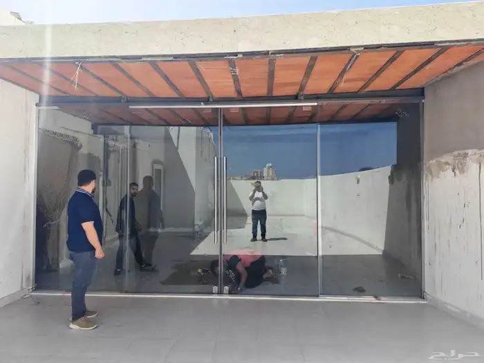 معلمين زجاج صيانة قزاز ابواب سكريت واجهات محل زجاج ومراي 2