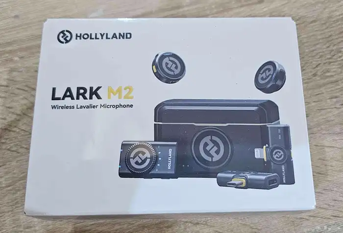 Hollyland LARK M2 Wireless Microphone combo-black 0
