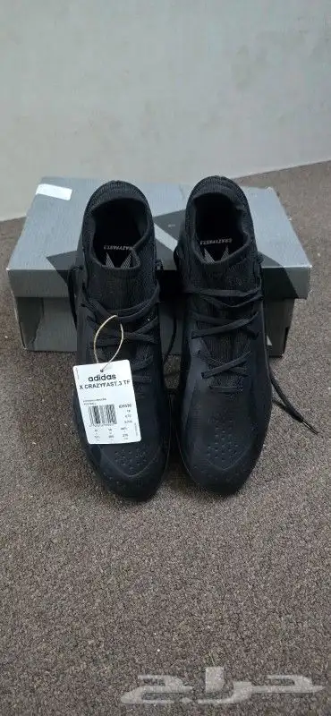 جزمة لم تستخدم بسعر لقطة 1