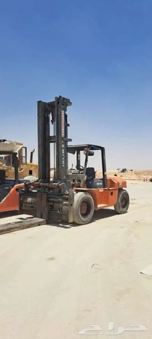 رافعة شوكيه للايجار الشهري اليومي المشاوير ثلاثه طن سبعه طن 1