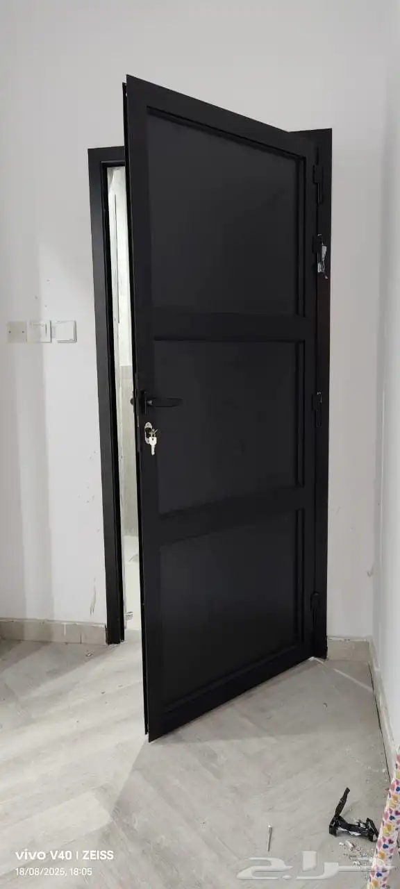 باب كلادينج باب حديد سواتر 9