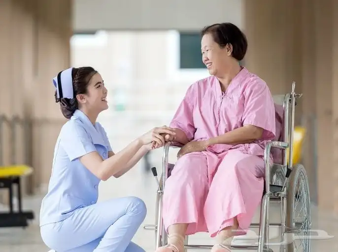 توفير خدمات تمريض منزلي و مرافقات بالمستشفى(24)س 8