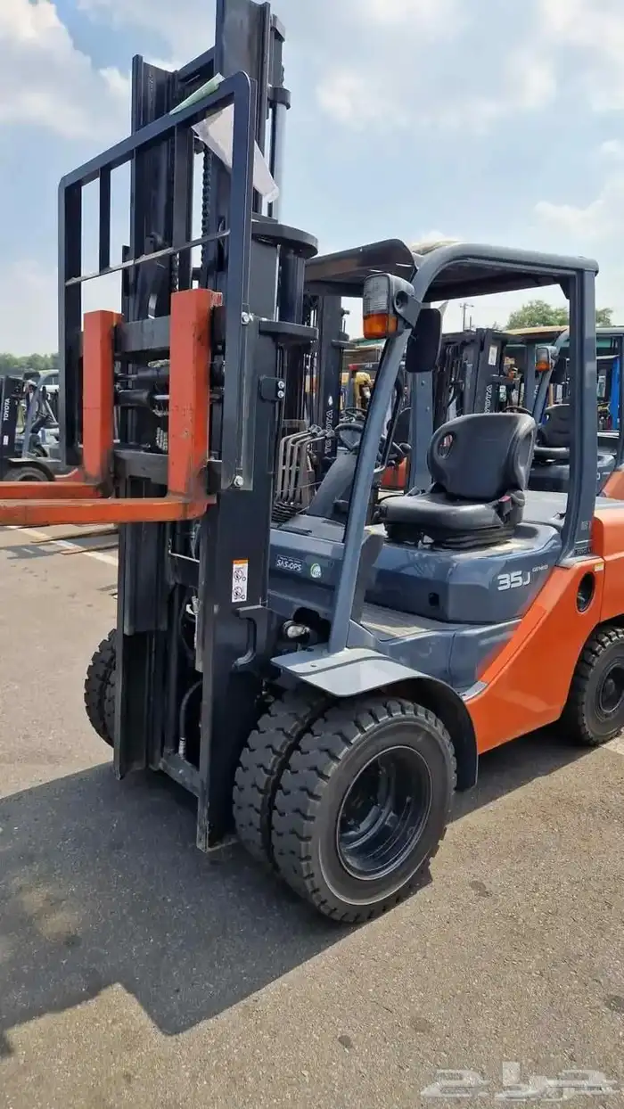 للايجار رافعات شوكيه فوركلفت رافعه شوكيه جميع انواع الرافعات 1