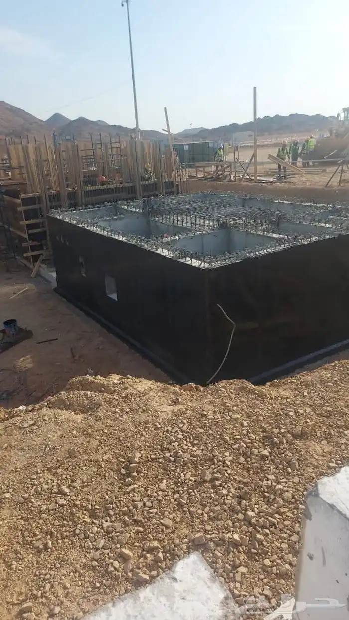 لعمل القارة و الاسفلت و التكسير و العازل المائي والحراري وا 0