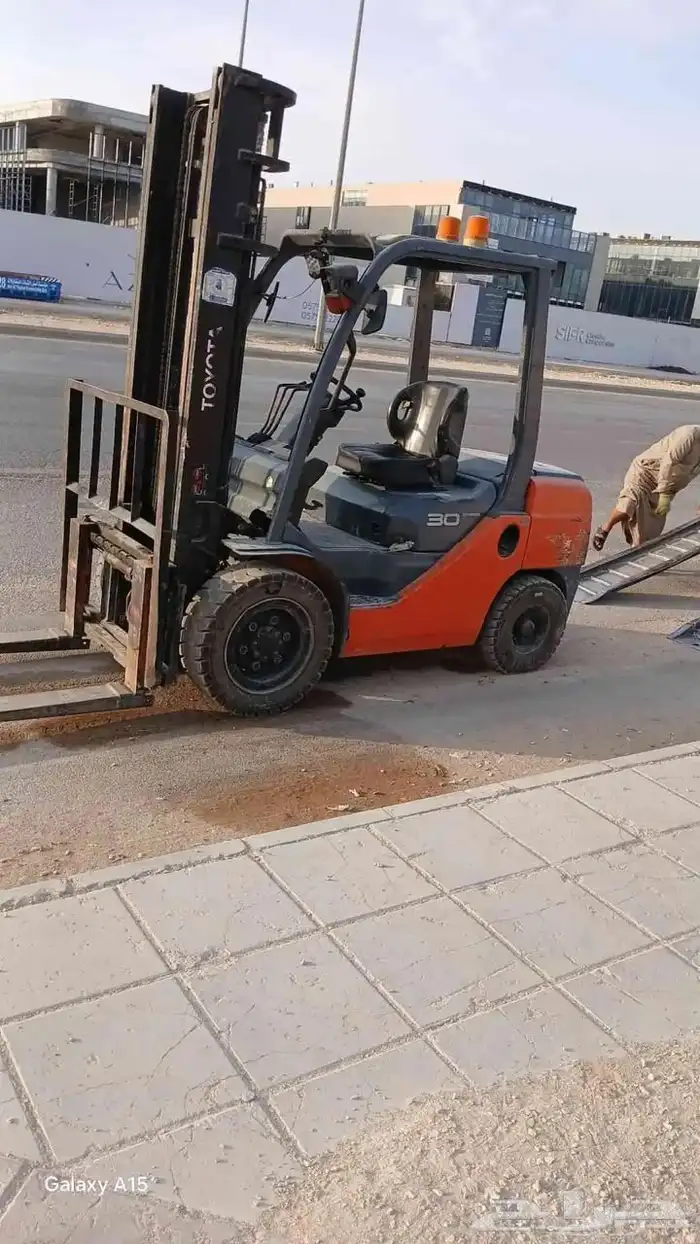 للايجار رافعات شوكيه فوركلفت رافعه شوكيه جميع انواع الرافعات 5