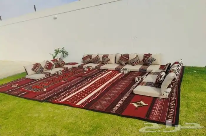 تاجير كراسي وطاولات طعام وجلسات شعبيه وكنب 1