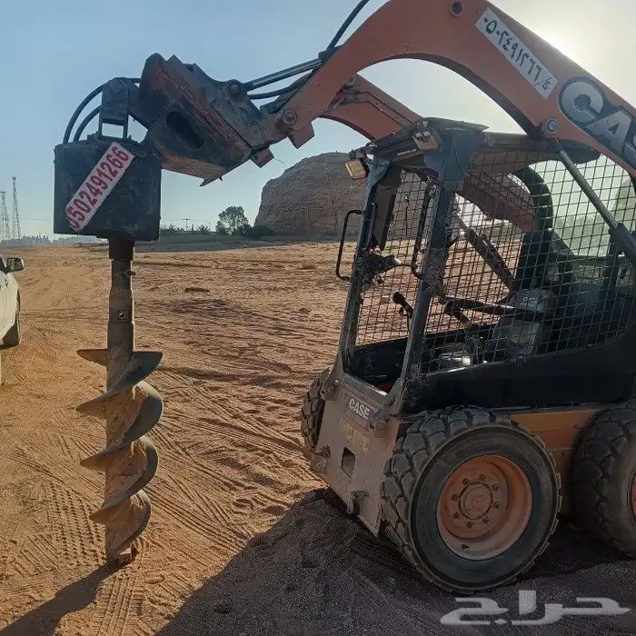بوبكات حفار للايجار الشهري واليومي الموقع العلا 1