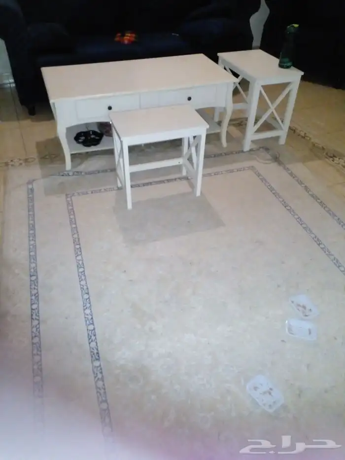 5طولت مع طاولت شاشه 1