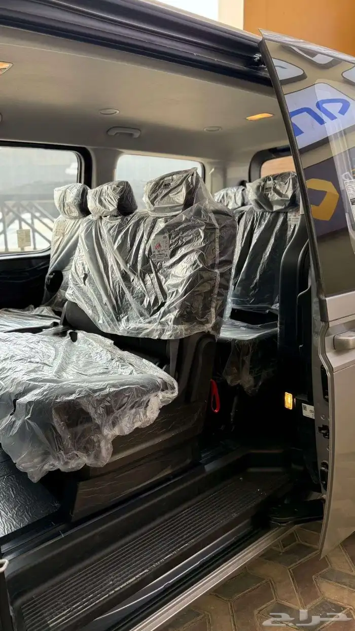 هيونداي ستاريا ديزل 11 راكب 2026 10