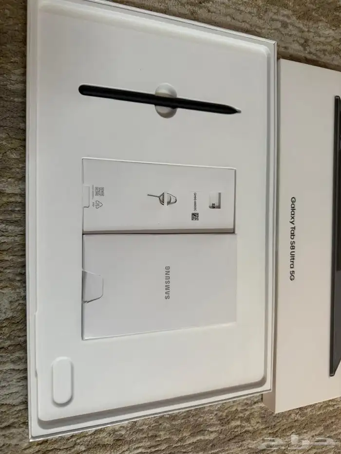 Galaxy Tab s8 Ultra 5G 128g نضيف البيع عالسوم 2500 من 3