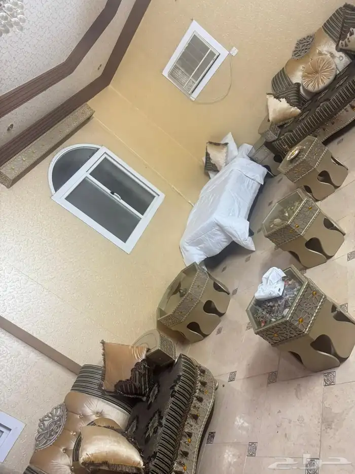 سراير تقريبا عشرين حبه للبيع 0