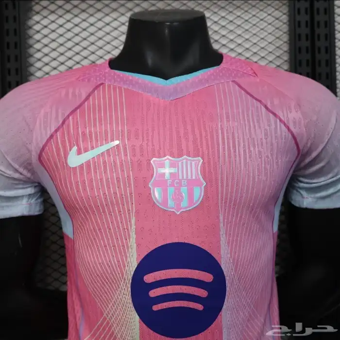 تيشيرتات سنة 2026 عروض اليوم الوطني 10