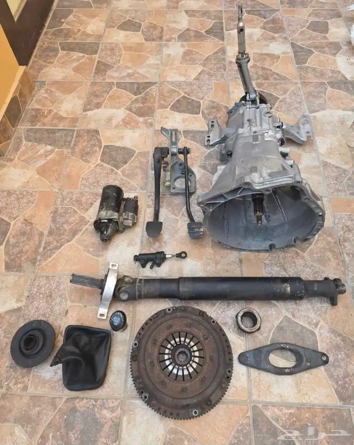 لبيع قير عادي e46 330i 1