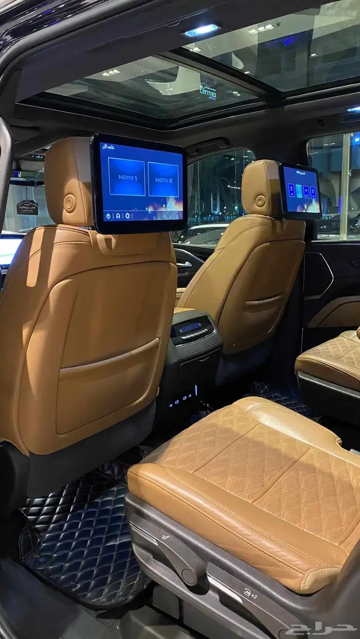 Cadillac Escalade sport 12