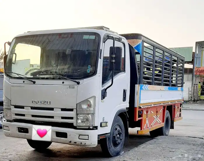 دينا طالع من الرياض الى بريدة وعنيزة والبكيرية عنده غلاق 1