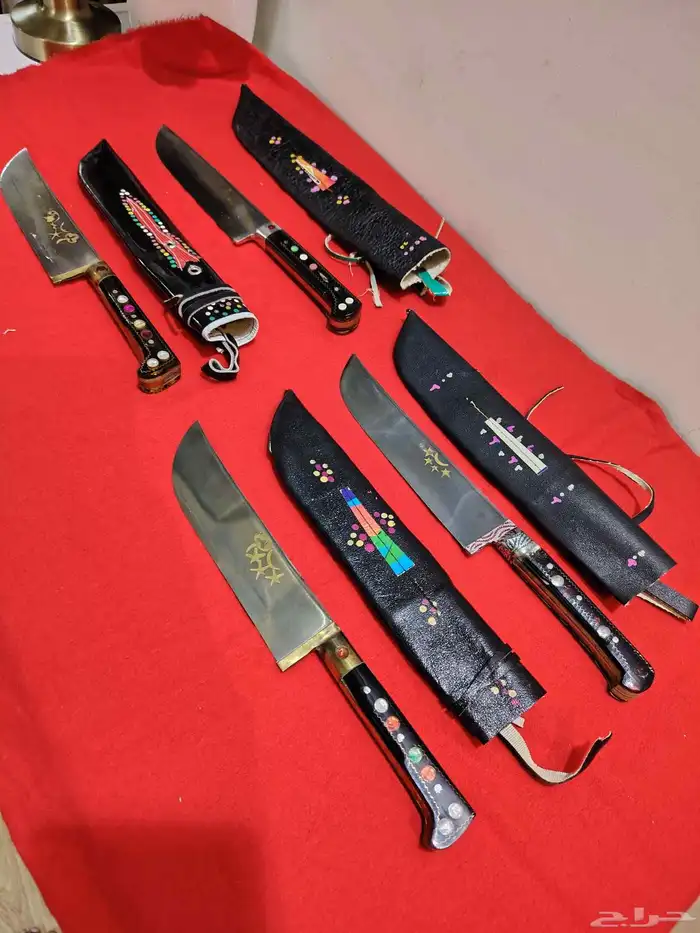 مجموعة سكاكين قديمة 4