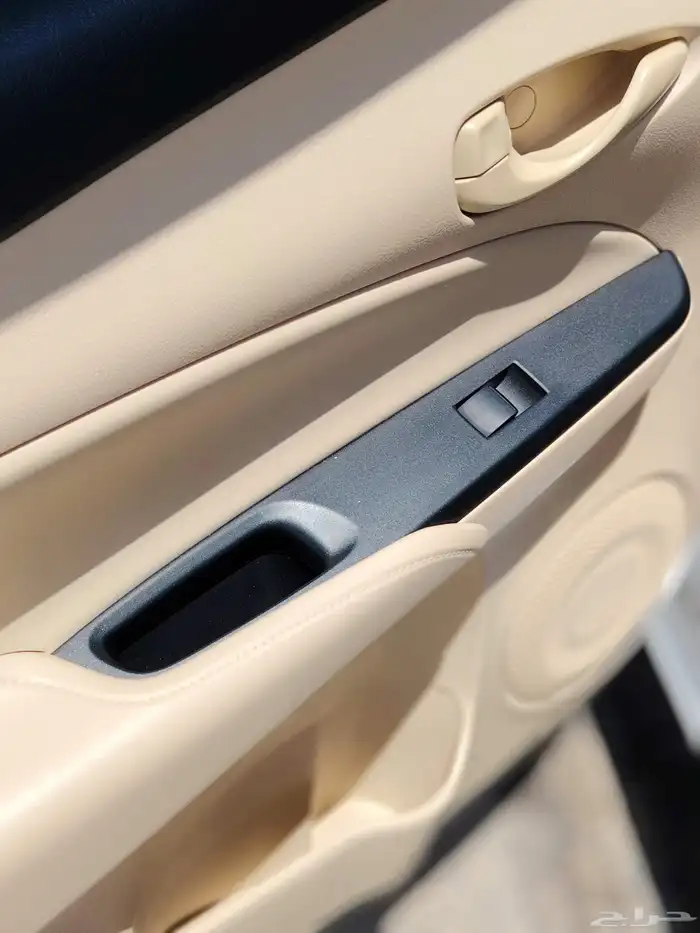 يارس تايوتا 2019 نظيف للمستخدم 10