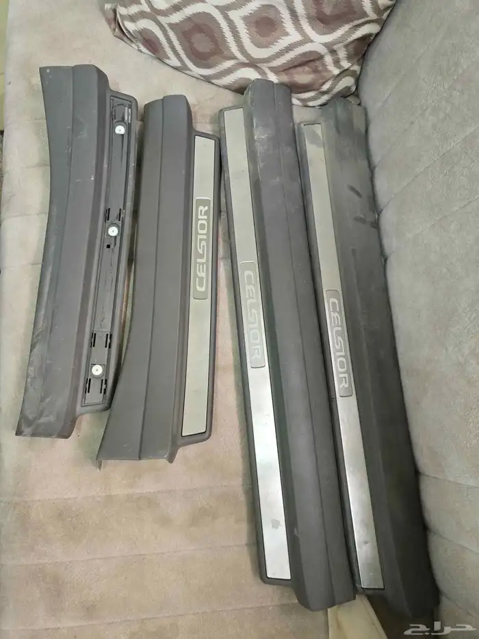 قطع غيار لكسز LS430 34
