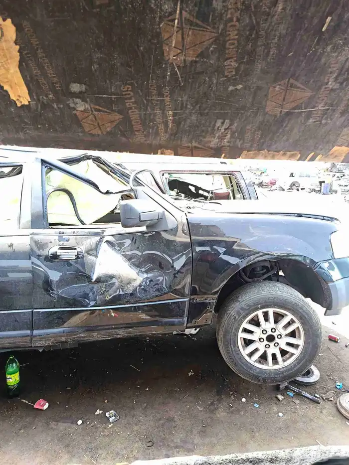 اكسبديشن موديل 20010 مافوق 11. 12.13.14.15.16 6