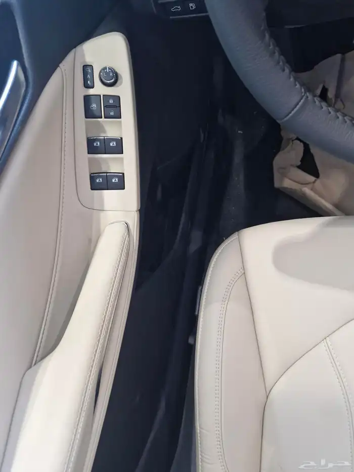 تيوتا افالون 2022 عداد اصفار 4