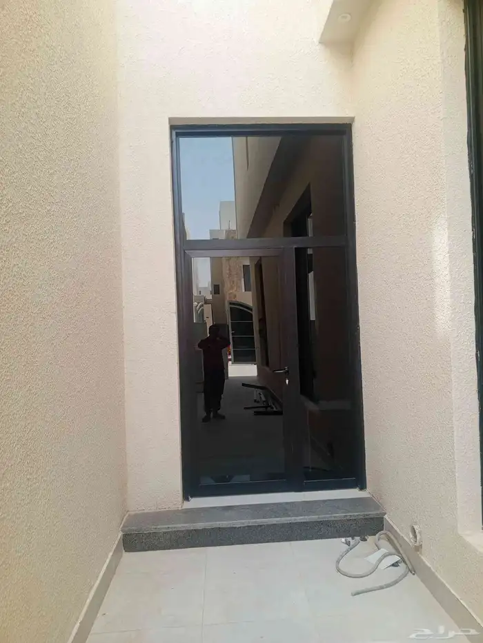 فني المنيوم شبابيك ابواب مطابخ صيانه تفصيل 5