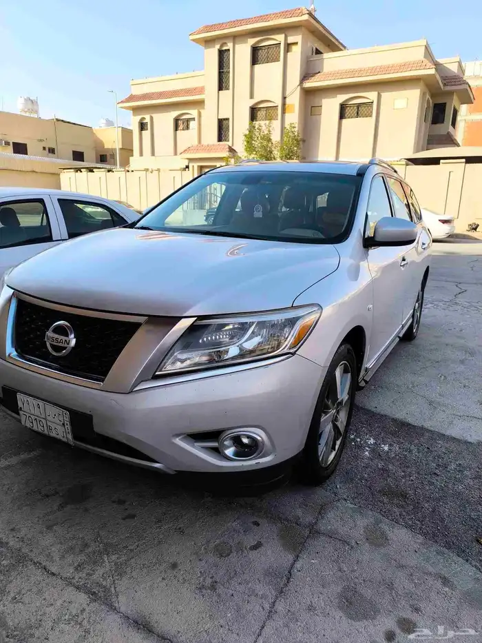 Nissan Pathfinder 10
