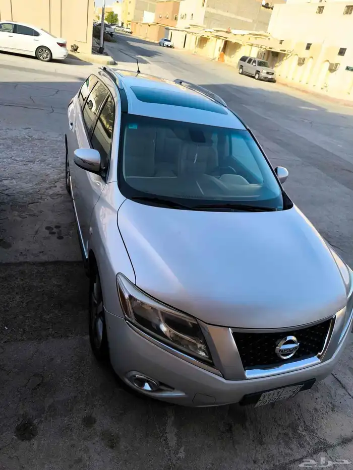 Nissan Pathfinder 11