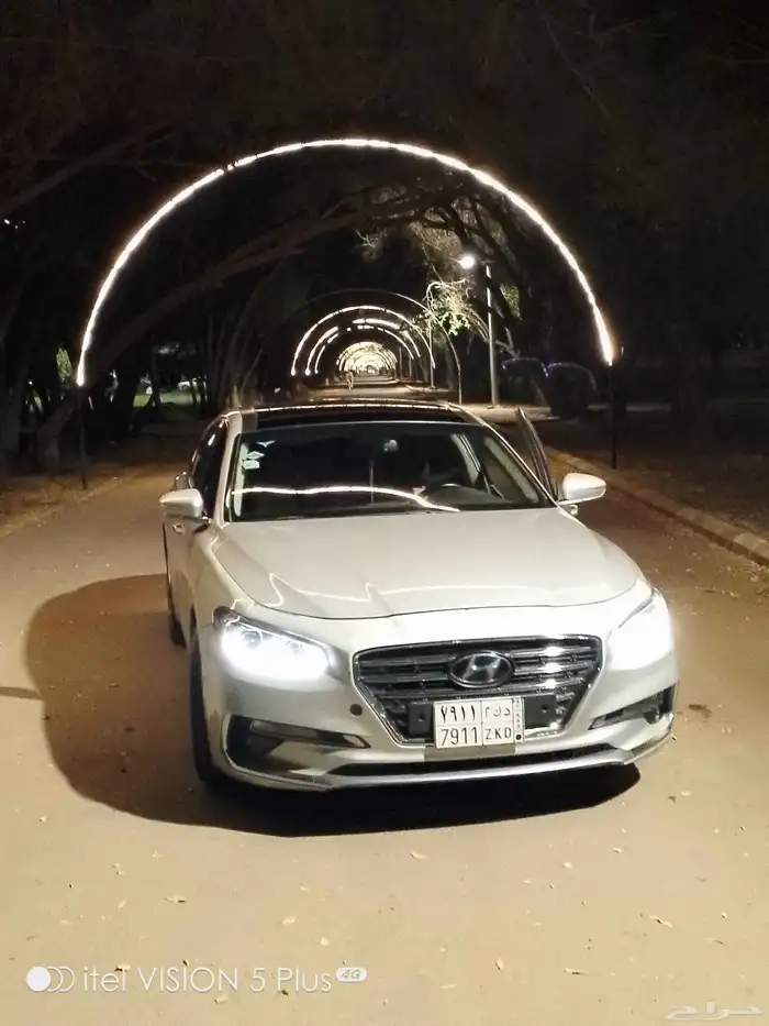 ازيرا موديل 2020 مكينه 3000 ممشى 200 قصور 0