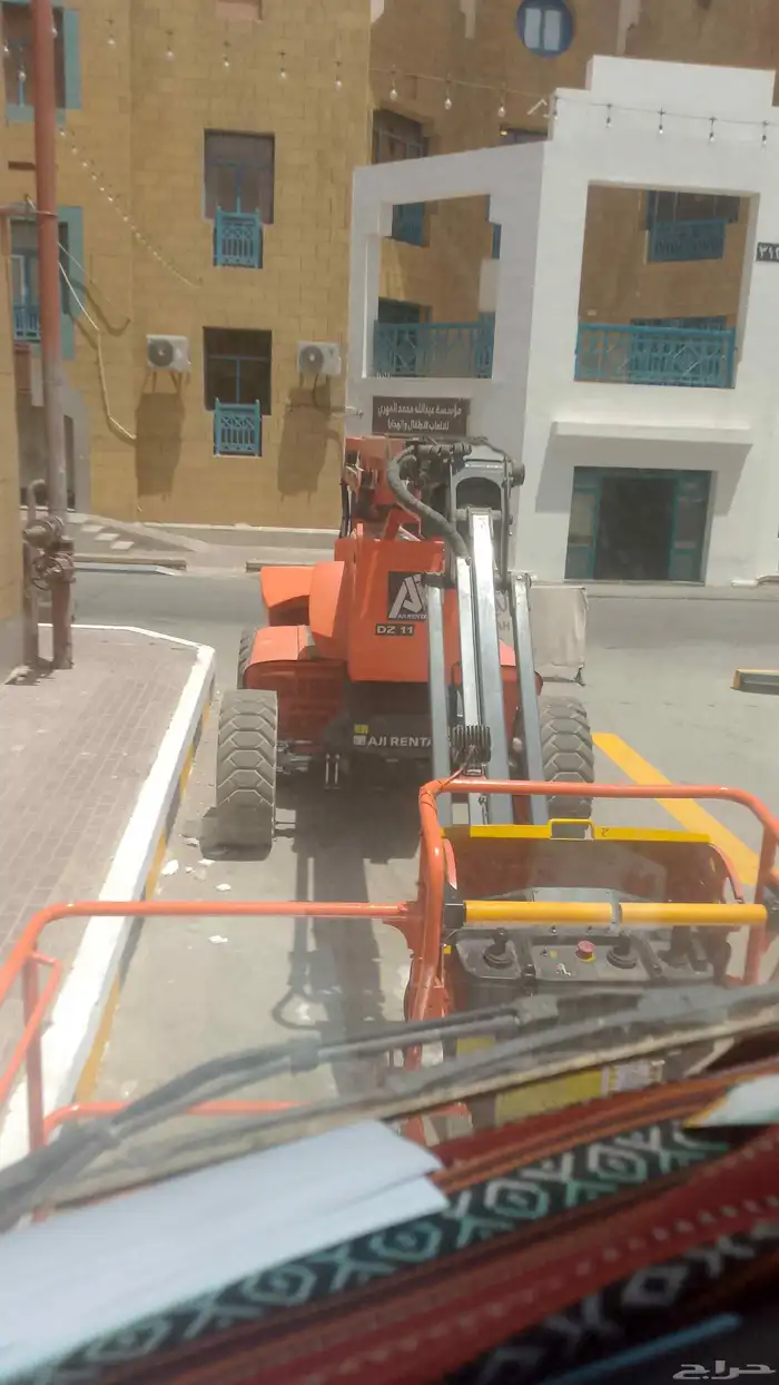 بوم تراك بجميع انواعها وكرينات بجميع انواعها ورافعات شوكية 3