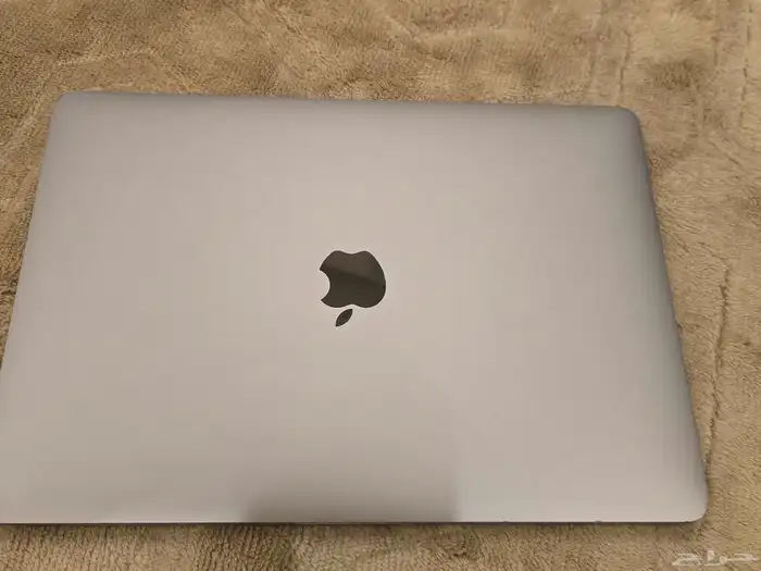 للبيع MacBook Pro نظيف جدا 7