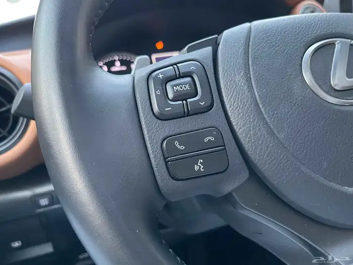 لكزس 2024 lS300 سعودي 15