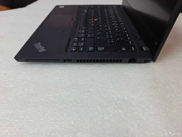 لاب توب لينوفو ثينك باد بحالة ممتازة Thinkpad t490 6