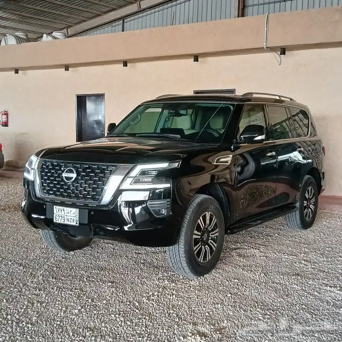 نيسان باترول لون اسود 2024__ SE2 سعودي 1