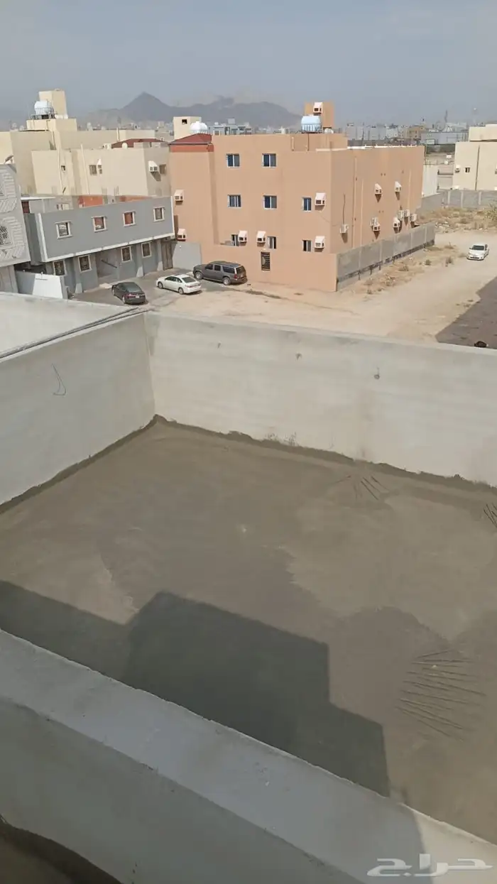 عازل أسطح 4