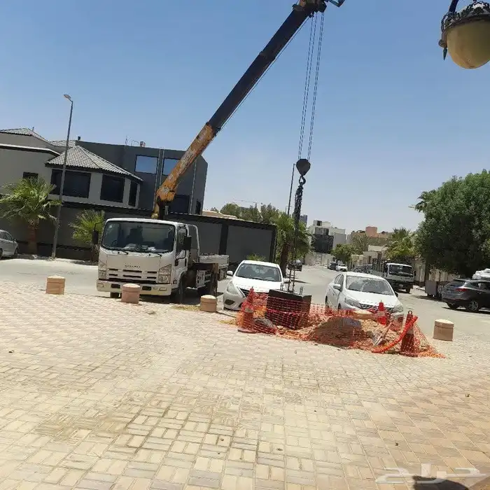 تاجير رافعات شوكية وكرينات وسطحات ومان لفت وسيزر لفت جميع ال 1