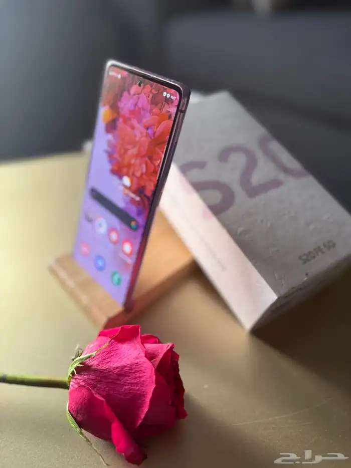 جوال S20 FE نظيف بكرتونه 1