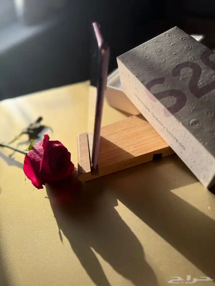 جوال S20 FE نظيف بكرتونه 12