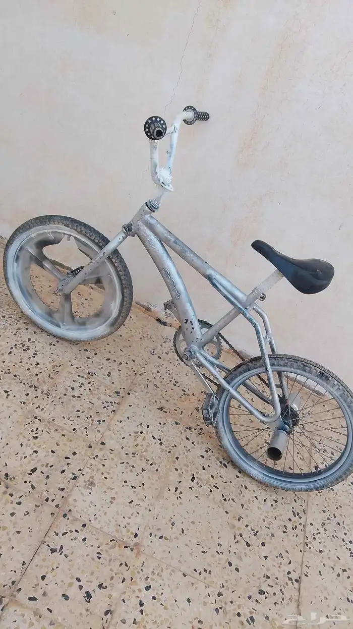السيكل نظيف وما به ولا شيء وسريع 0