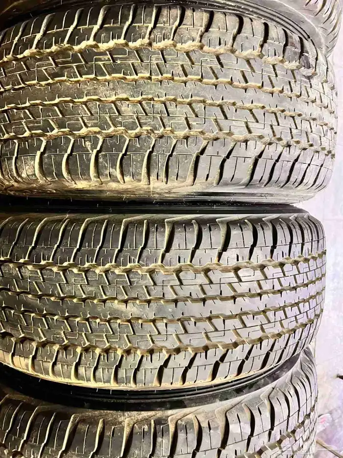 كفرات دلوب ياباني مقاس 285.65.17 مع جنوط.اصلي 2010 5