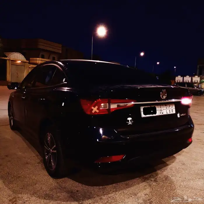 للبيع سيارة MG5 2023 فل اوبشن وكاله 4