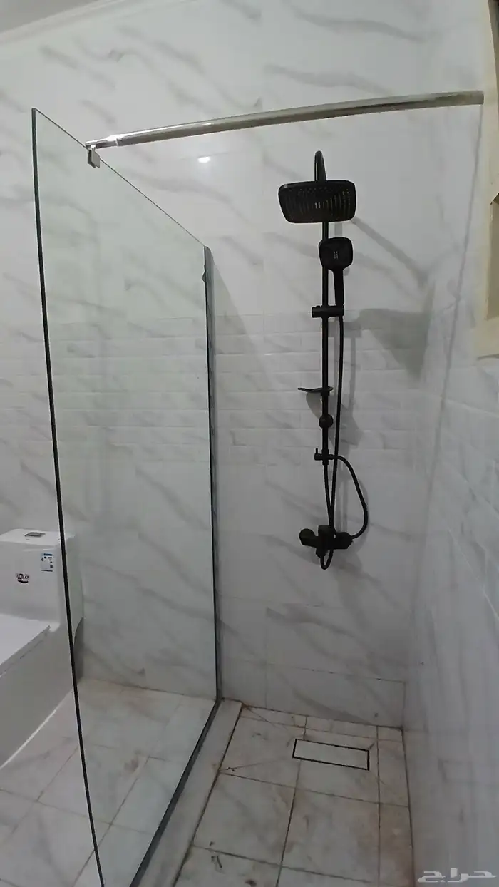 ا. زجاج سكوريت ومرايا عمر المجيدي 0