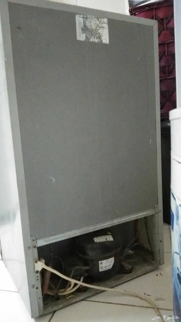 ثلاجة صغيرة نضيفة بحالة ممتازة تبريد قوي 2