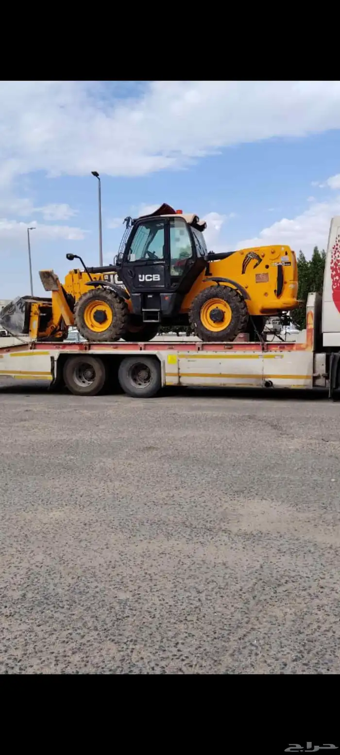 يوجد لدينا رافعات شوكيه وجي سي بي وكرينات وببكات للايجار 4