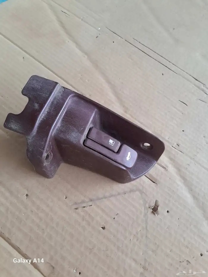 يوجد قطع مستعمل كراسيدا قراندي موديل 90 سلندر 6 0