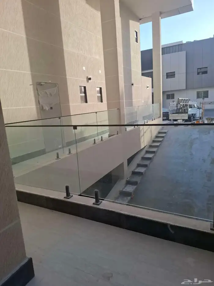 زجاج وقزاز زجاج زجاج زجاج سكريت والمنيوم دربزين زجاج سكريت 6